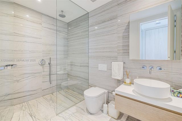 8701 Collins Ave 904, Miami Beach, FL 33154