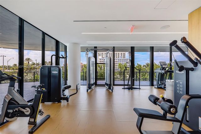 8701 Collins Ave 904, Miami Beach, FL 33154