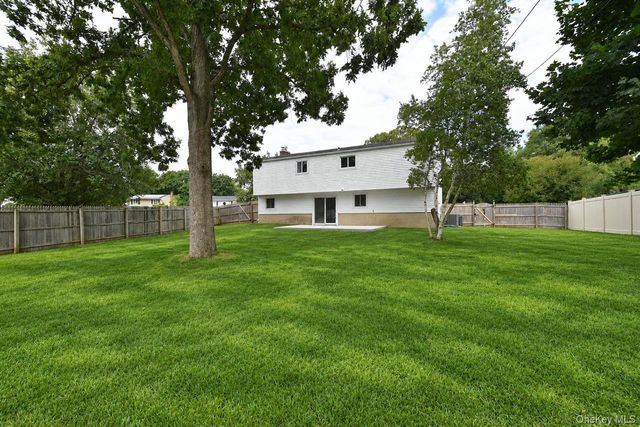 41 Bethany Drive, Commack, NY 11725