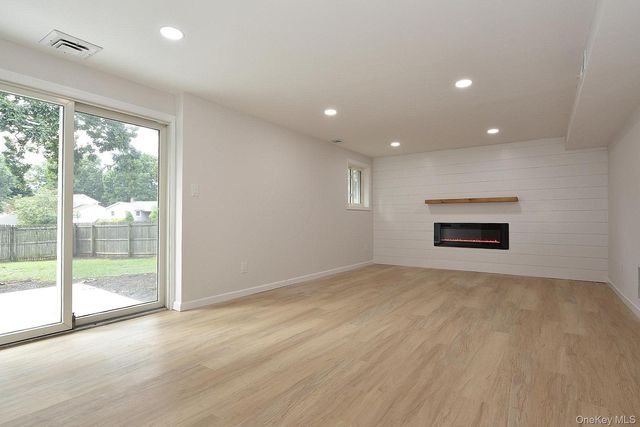 41 Bethany Drive, Commack, NY 11725