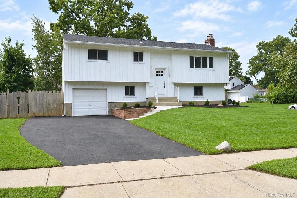 41 Bethany Drive, Commack, NY 11725 — exterior