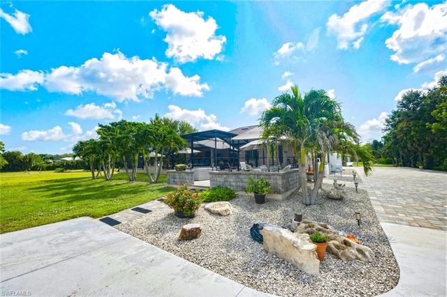 21156 See See ST, Estero, FL 33928