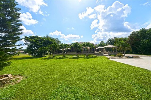 21156 See See ST, Estero, FL 33928