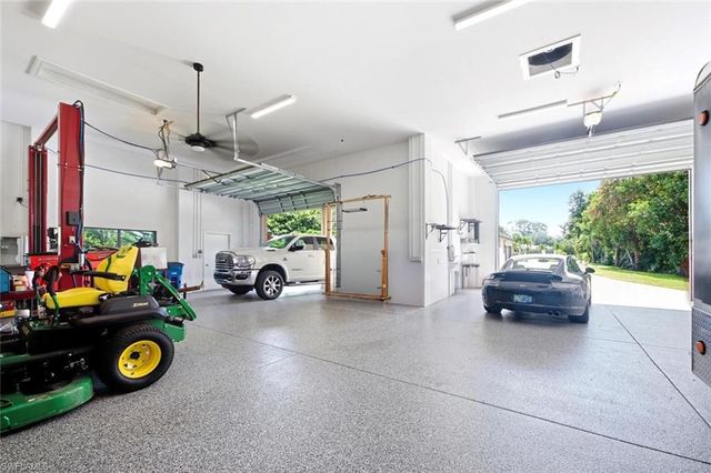 21156 See See ST, Estero, FL 33928