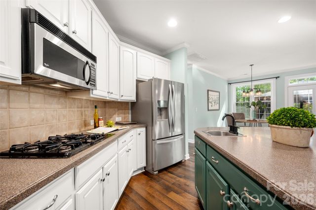 2549 Harlington Lane, Charlotte, NC 28270