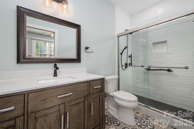 2549 Harlington Lane, Charlotte, NC 28270