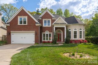 2549 Harlington Lane, Charlotte, NC 28270