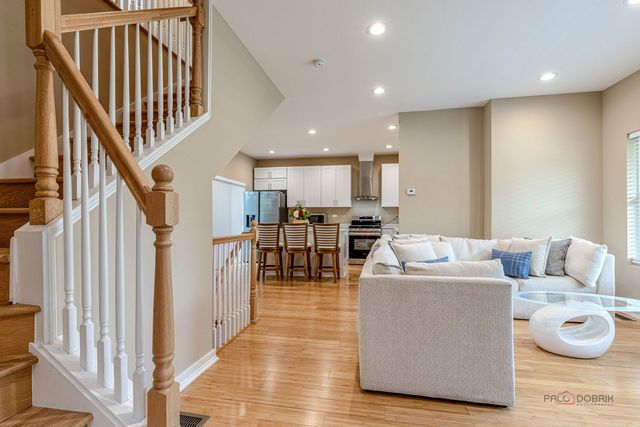 355 Woodhill Lane, Lake Villa, IL 60046
