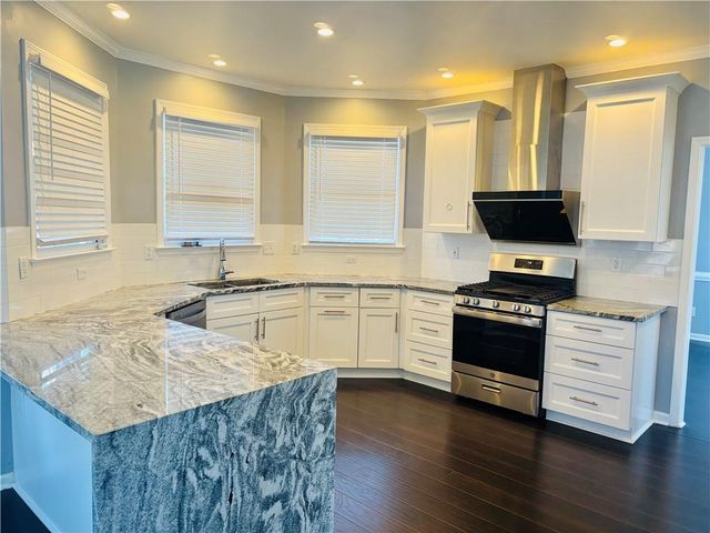 240 Creekside Park Drive, Johns Creek, GA 30022