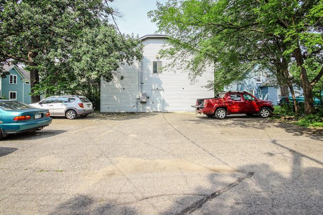 706 6th Avenue S, Saint Cloud, MN 56301