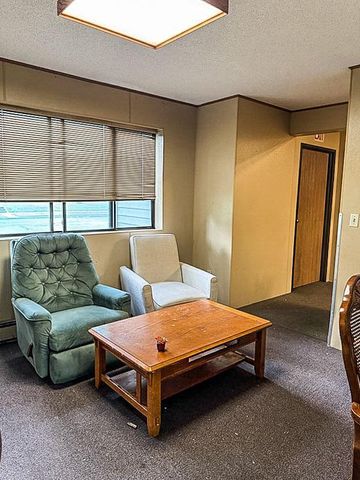 706 6th Avenue S, Saint Cloud, MN 56301