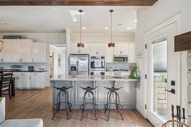 15040 Scenic Circle, Skiatook, OK 74070