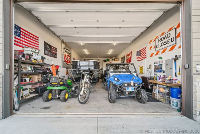 15040 Scenic Circle, Skiatook, OK 74070