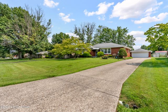 8605 Smithton Rd, Louisville, KY 40219