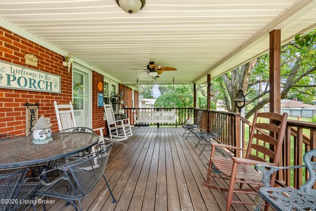 8605 Smithton Rd, Louisville, KY 40219