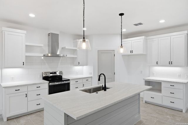 1111 Rocky Ridge Loop, Canyon Lake, TX 78133