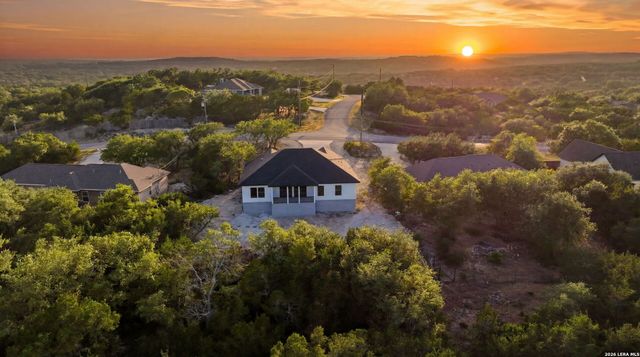 1111 Rocky Ridge Loop, Canyon Lake, TX 78133