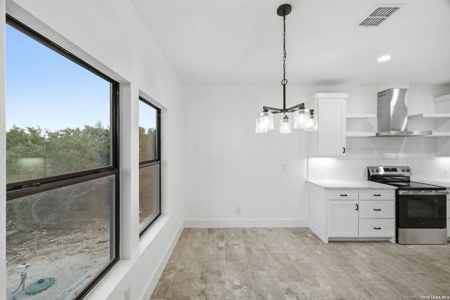 1111 Rocky Ridge Loop, Canyon Lake, TX 78133