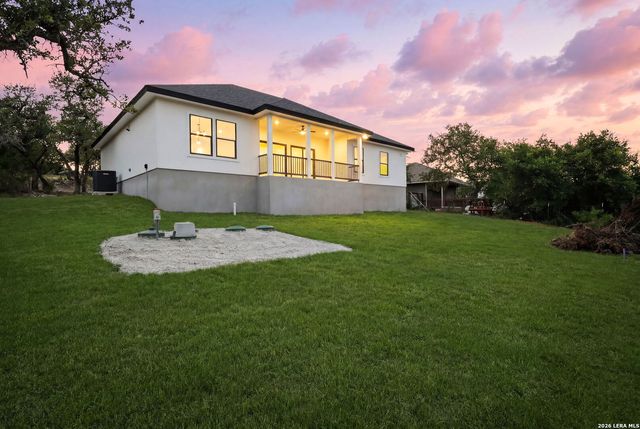 1111 Rocky Ridge Loop, Canyon Lake, TX 78133