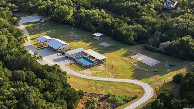 1111 Rocky Ridge Loop, Canyon Lake, TX 78133