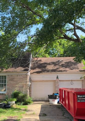 608 W 8th Street, Irving, TX 75060