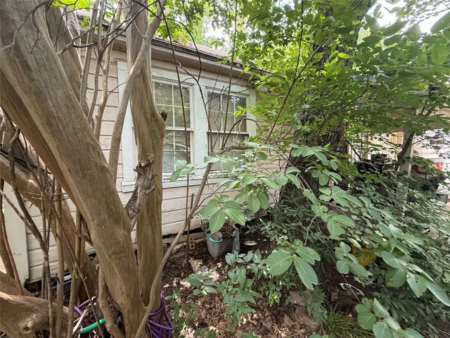 608 W 8th Street, Irving, TX 75060
