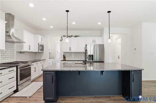 6112 Water Violet Ter, Moseley, VA 23120
