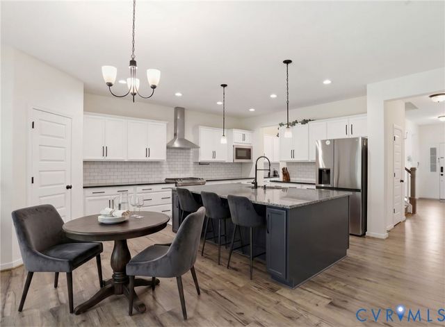 6112 Water Violet Ter, Moseley, VA 23120