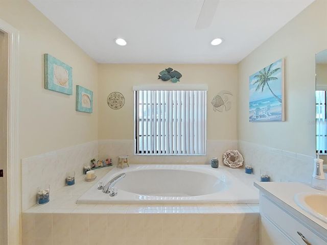 2163 RAINBOWER COURT, Lakeland, FL 33810