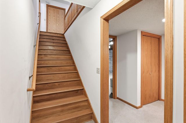 1808 Estate Lane, Northfield, MN 55057