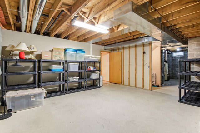 1808 Estate Lane, Northfield, MN 55057