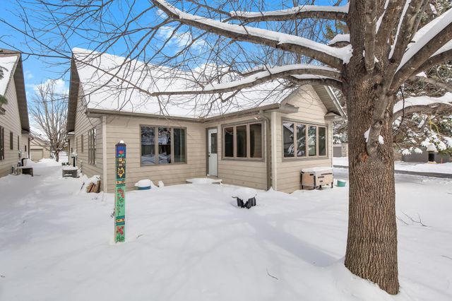 1808 Estate Lane, Northfield, MN 55057