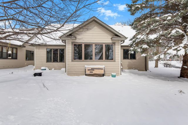 1808 Estate Lane, Northfield, MN 55057