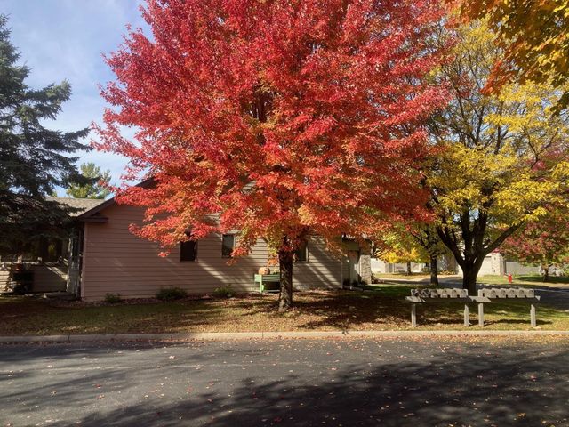 1808 Estate Lane, Northfield, MN 55057