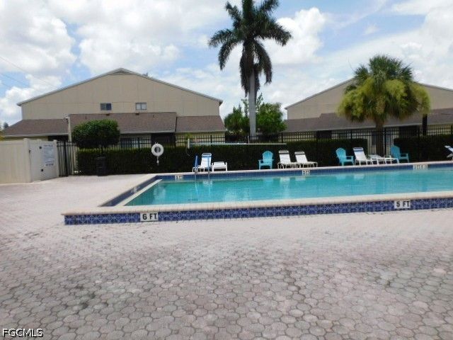 5235 Cedarbend DR 4, Fort Myers, FL 33919