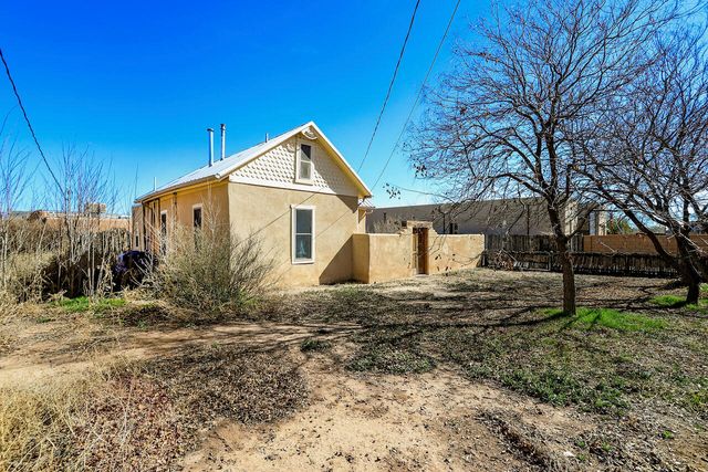 5110 Guadalupe Trail NW, Albuquerque, NM 87107