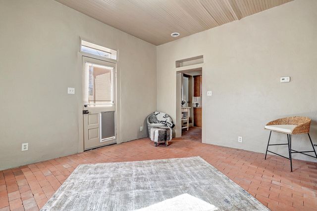 5110 Guadalupe Trail NW, Albuquerque, NM 87107