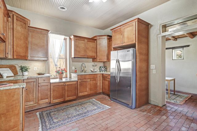 5110 Guadalupe Trail NW, Albuquerque, NM 87107