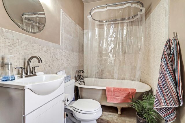 5110 Guadalupe Trail NW, Albuquerque, NM 87107