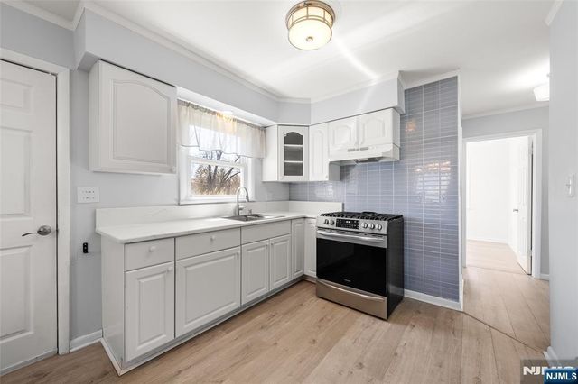 136 Catherine Avenue, Mahwah, NJ 07430