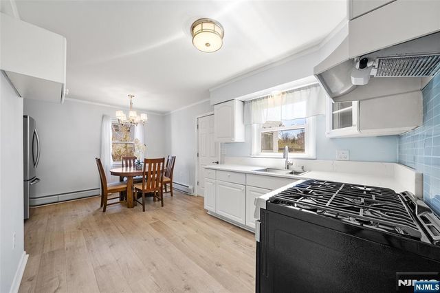 136 Catherine Avenue, Mahwah, NJ 07430