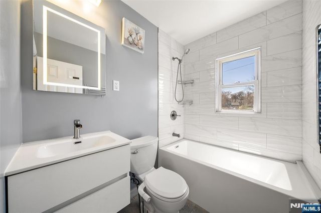 136 Catherine Avenue, Mahwah, NJ 07430