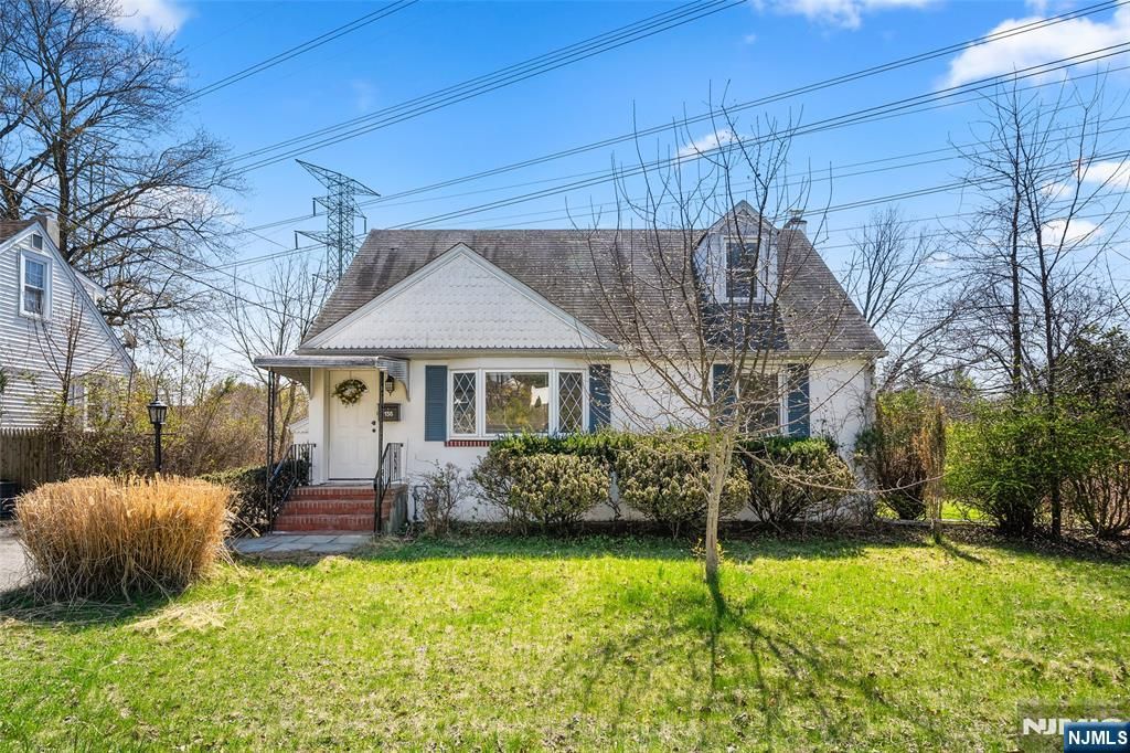 136 Catherine Avenue, Mahwah, NJ 07430
