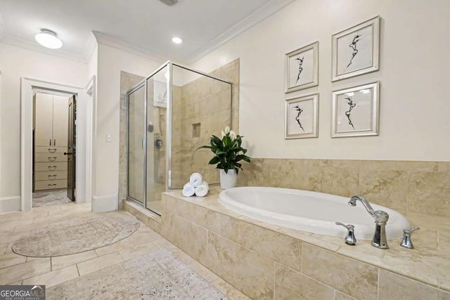 729 Hammond Drive, Woodstock, GA 30188