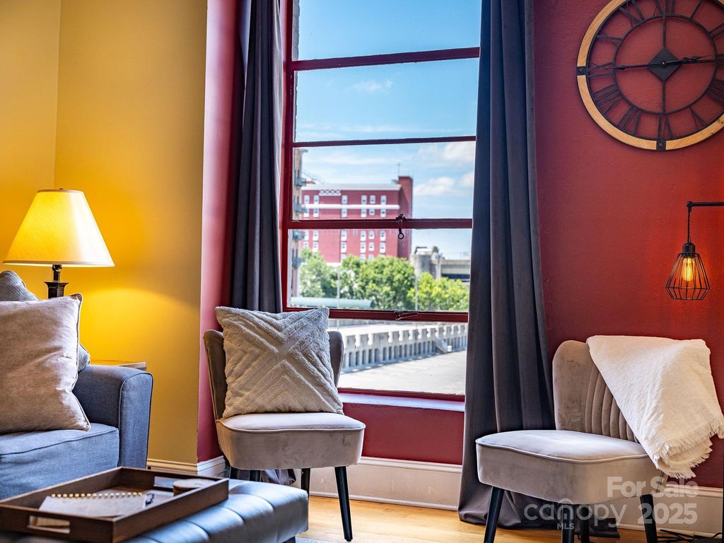 35 Patton Avenue 302, Asheville, NC 28801