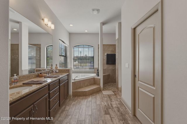 2 Pagoda Court, Homosassa, FL 34446