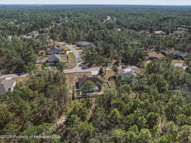 2 Pagoda Court, Homosassa, FL 34446