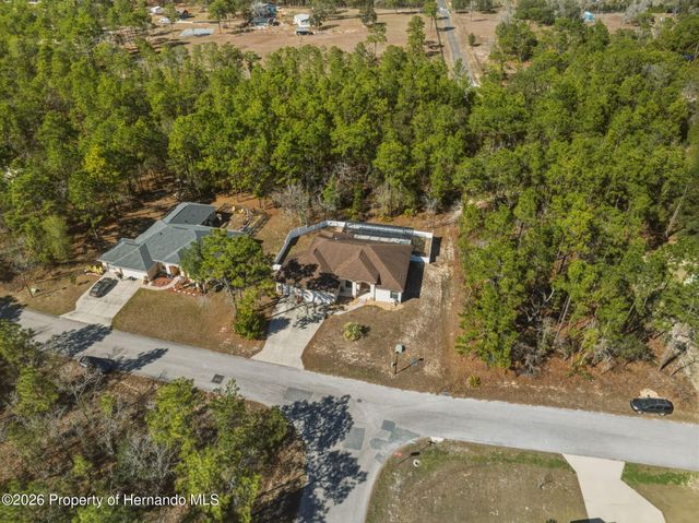 2 Pagoda Court, Homosassa, FL 34446