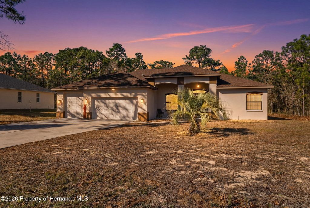 2 Pagoda Court, Homosassa, FL 34446
