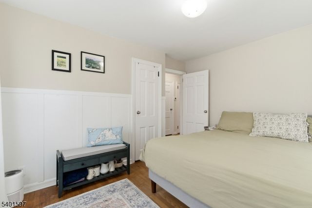 95 Hillside Dr, North Haledon Boro, NJ 07508